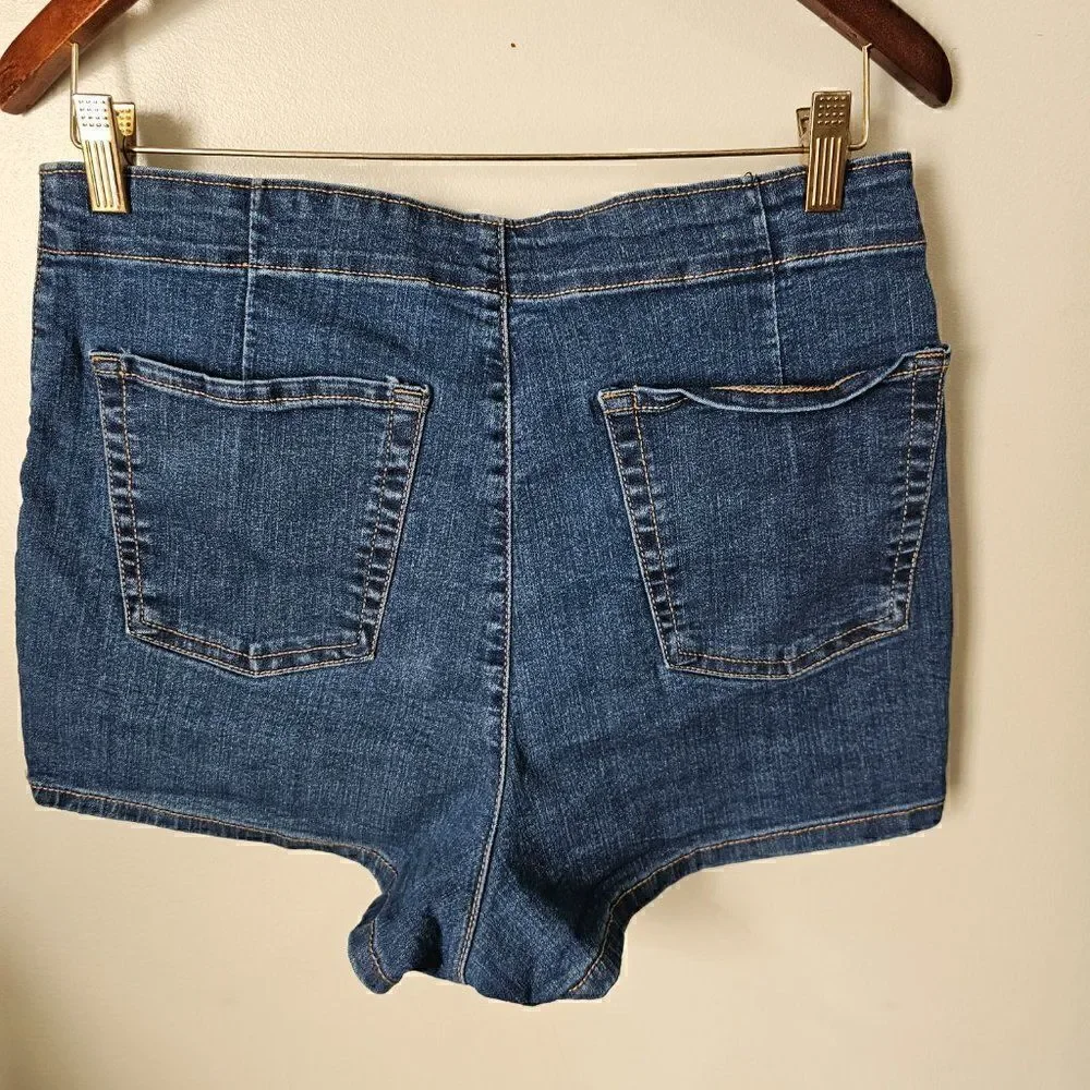 EUC WILD FABLE HIGHEST RISE SHORT SHORTS SIZE 14 / 32 REGULAR